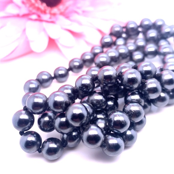 8MM Black Pearl Necklace 35” - Picture 2 of 3